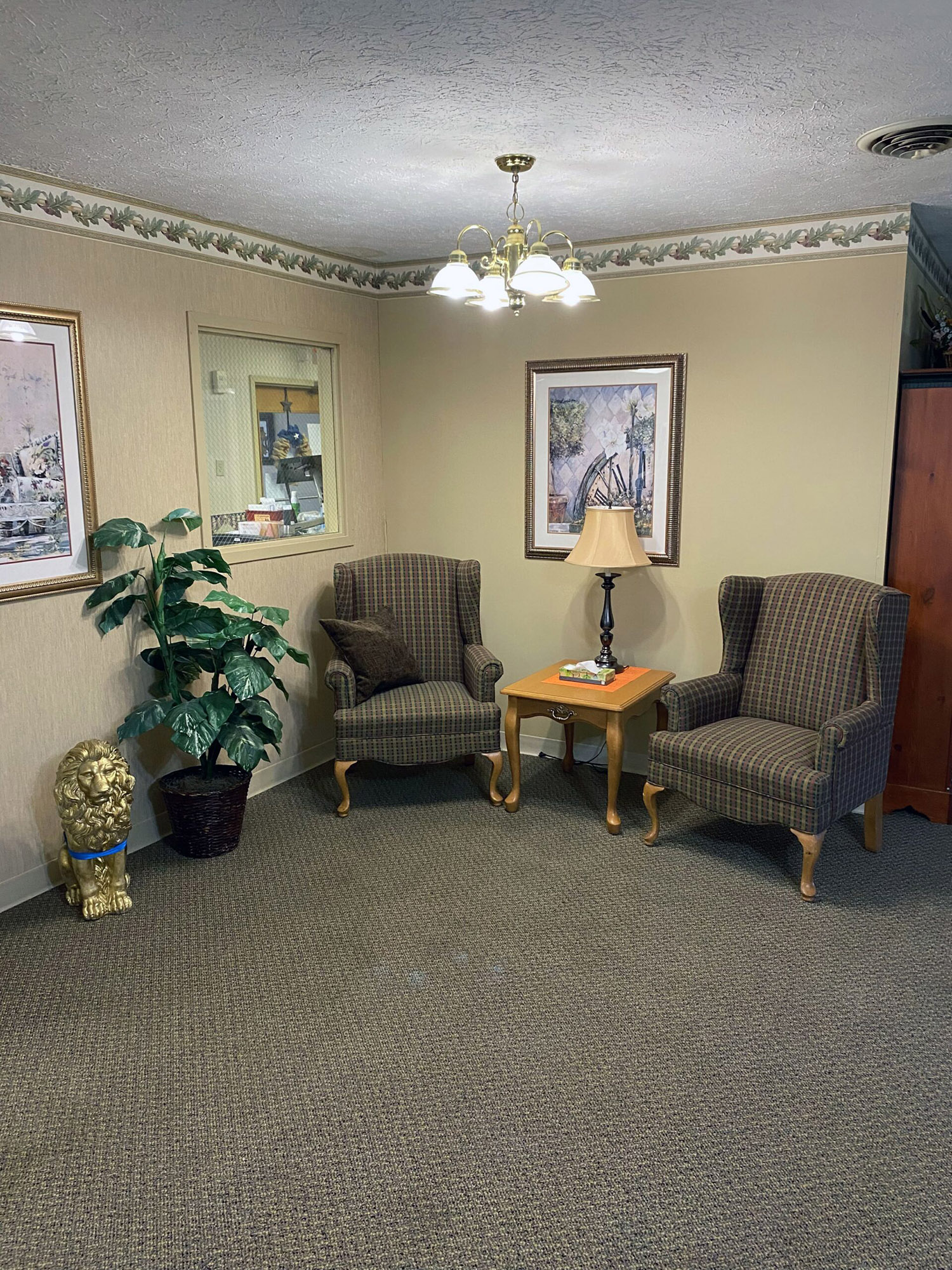 Brickyard Healthcare Golden Rule Care Center sitting area