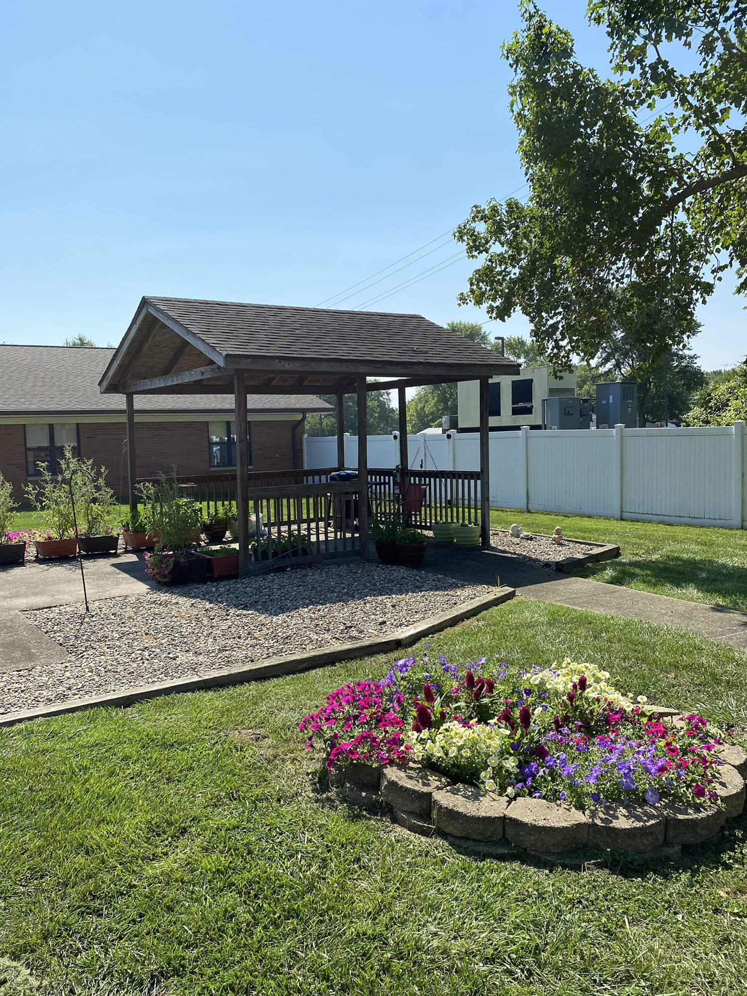 Brickyard Healthcare Petersburg Care Center exterior garden and patio area